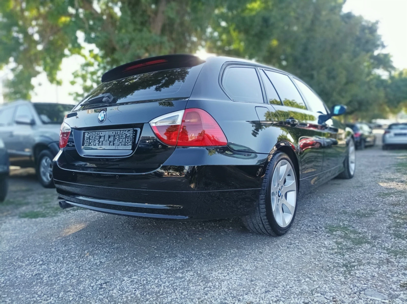 BMW 320 * * EXECUTIVE* * 2.0d - 163* * NAVI* * AUTOMATIC*  - изображение 3