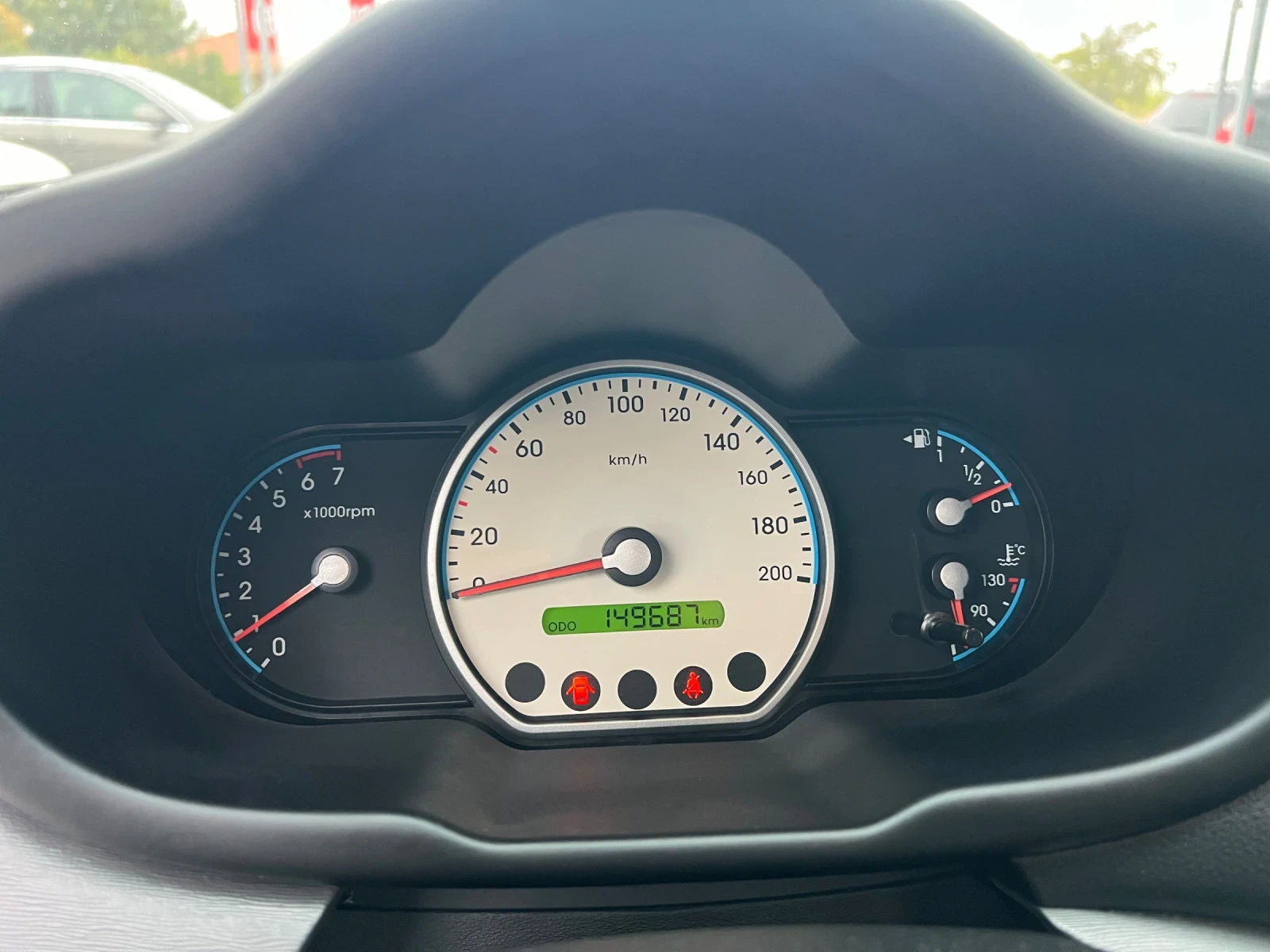 Hyundai I10 1.1 66коня 4цилиндъра Климатик нов внос | Mobile.bg — изображение 14