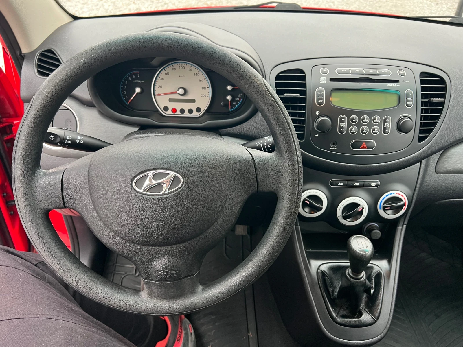 Hyundai I10 1.1 66коня 4цилиндъра Климатик нов внос | Mobile.bg — изображение 11