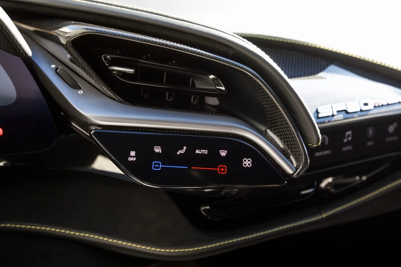 Ferrari SF 90 Stradale | Mobile.bg   13