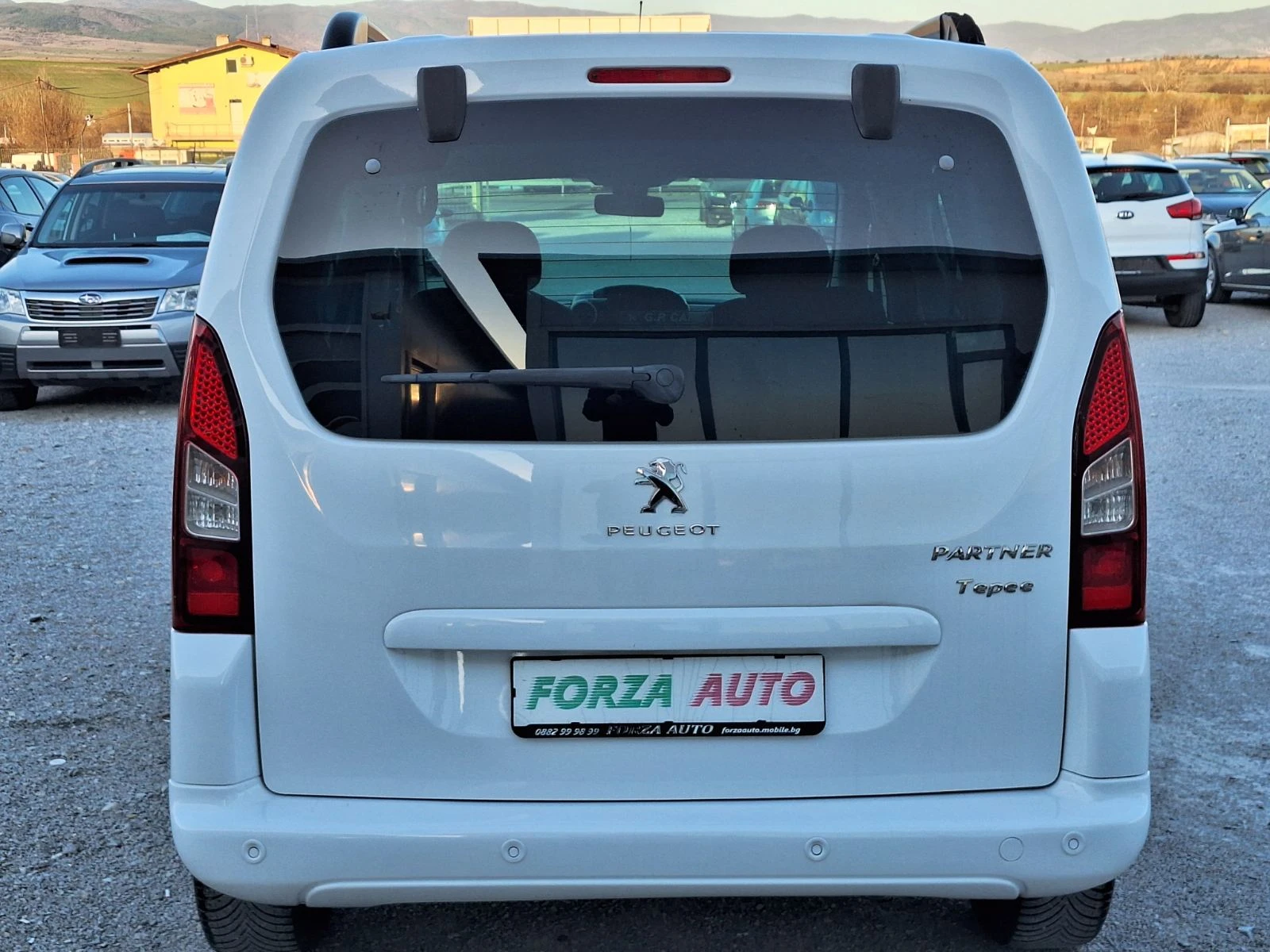 Peugeot Partner 1.6HDI-2017г-MULTISPACE-ПЪТНИЧЕСКО, снимка 4 - Автомобили и джипове - 53878471