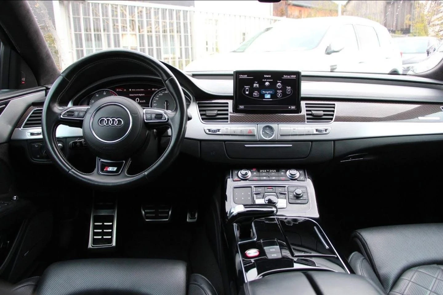 Audi S8 PLUS MATRIX ПАНО B&O CARBON ЛИЗИНГ 100%, снимка 11 - Автомобили и джипове - 54288531