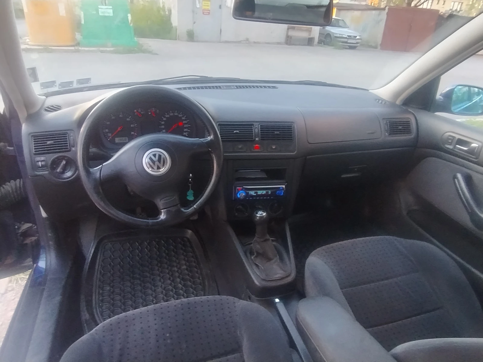 VW Golf, снимка 6 - Автомобили и джипове - 54451761