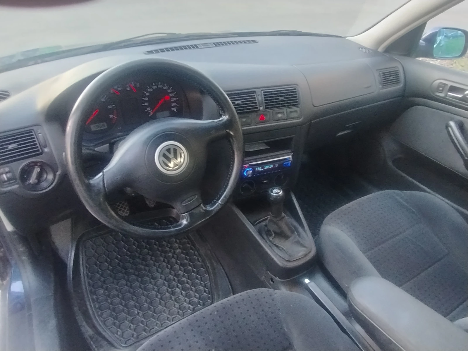 VW Golf, снимка 5 - Автомобили и джипове - 54451761