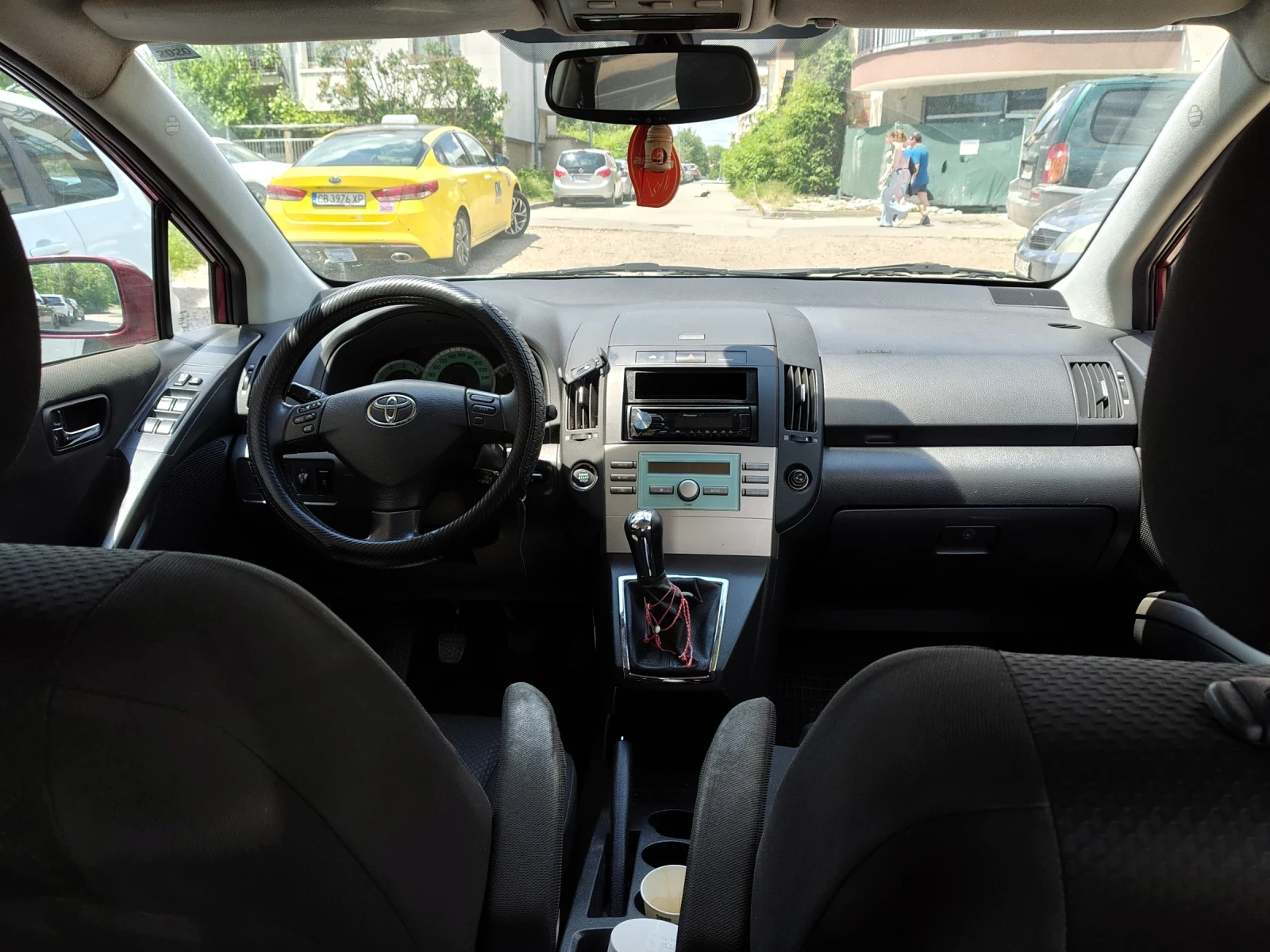 Toyota Corolla verso, снимка 7 - Автомобили и джипове - 54677487