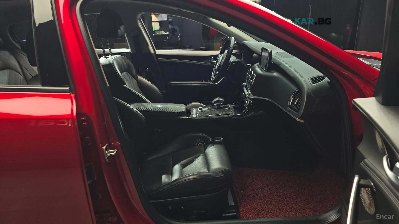 Kia Stinger 2.0 TURBO* DREAM EDITION* CARBON* ОБДУХВ* 360* HUD, снимка 10 - Автомобили и джипове - 54886695