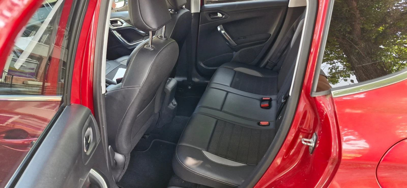 Peugeot 2008 1, 2Turbo/110ps/Euro 6/ Automatic/Allure , снимка 6 - Автомобили и джипове - 55072475
