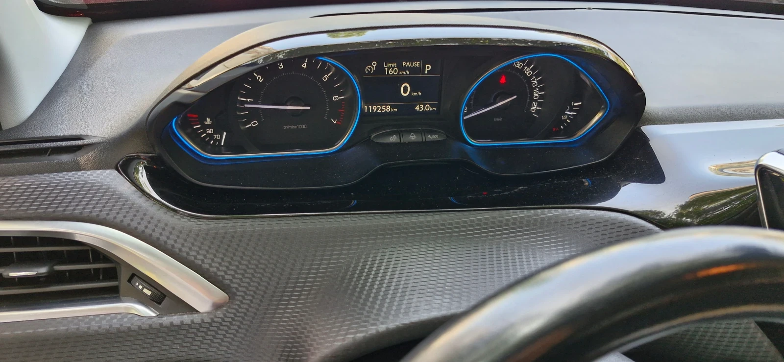 Peugeot 2008 1, 2Turbo/110ps/Euro 6/ Automatic/Allure , снимка 10 - Автомобили и джипове - 55072475