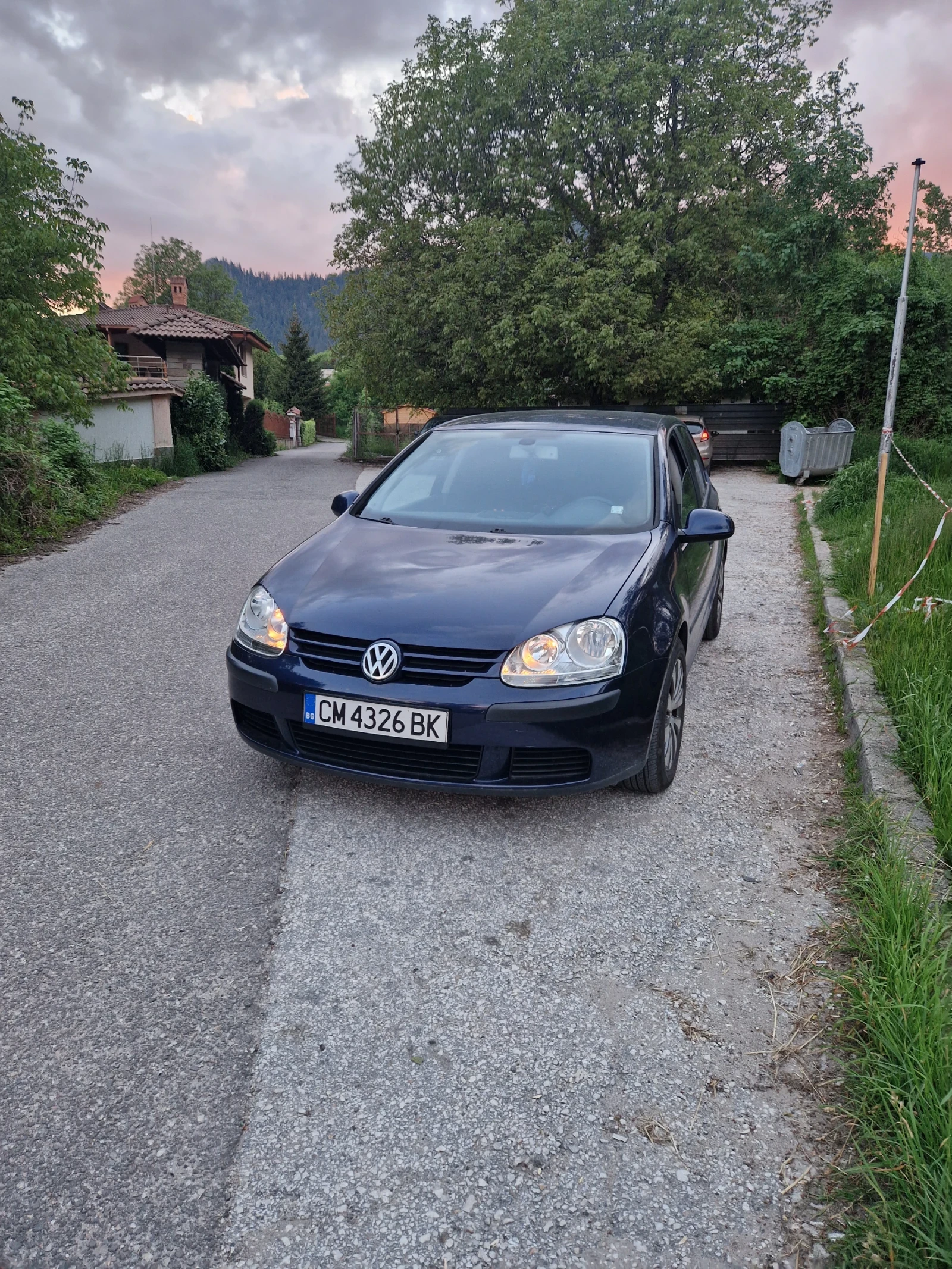 VW Golf, снимка 2 - Автомобили и джипове - 55406101