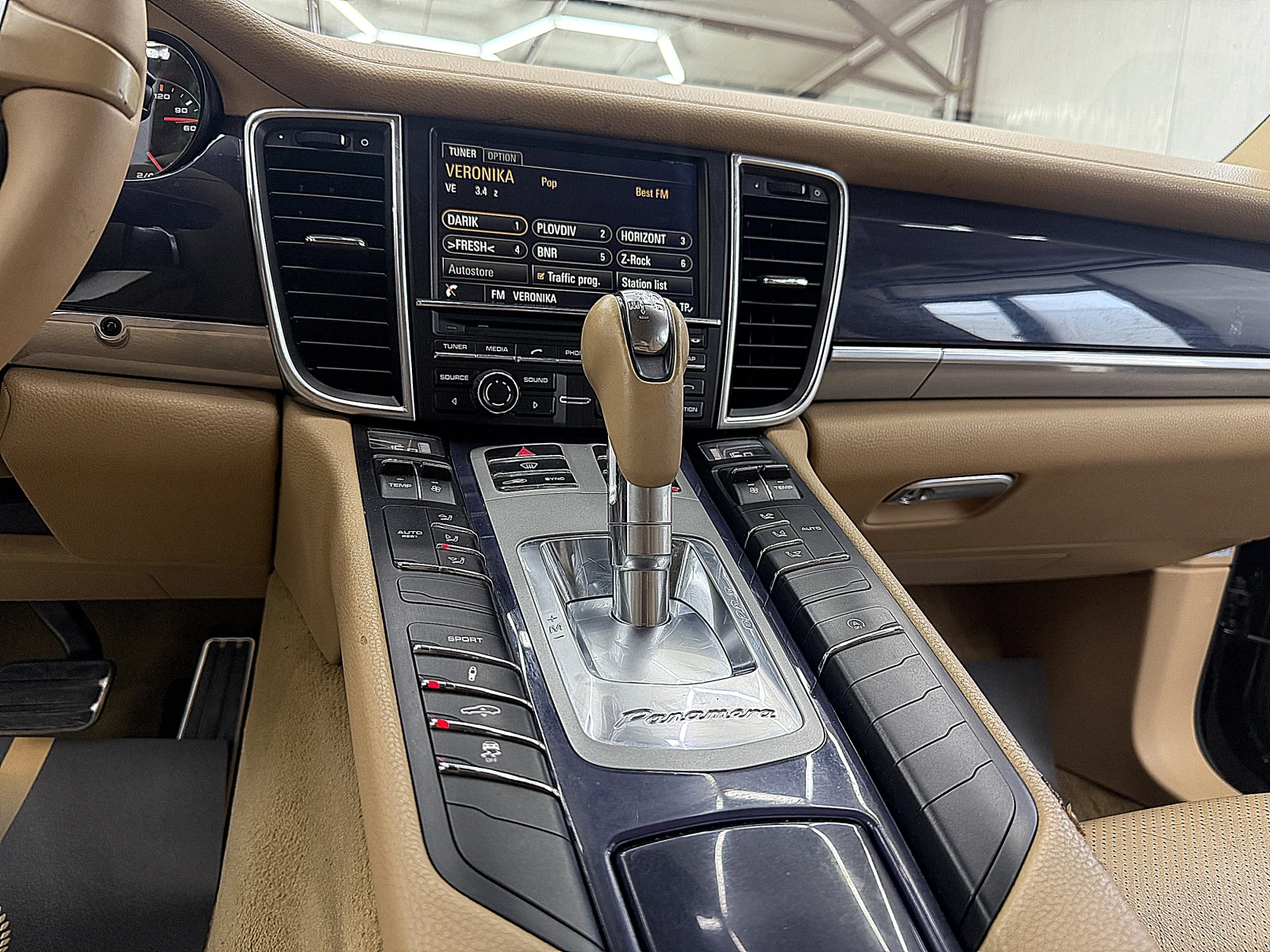 Porsche Panamera Facelift Матрични Фарове/3.0 Diesel * ЛИЗИНГ, снимка 15 - Автомобили и джипове - 55650262