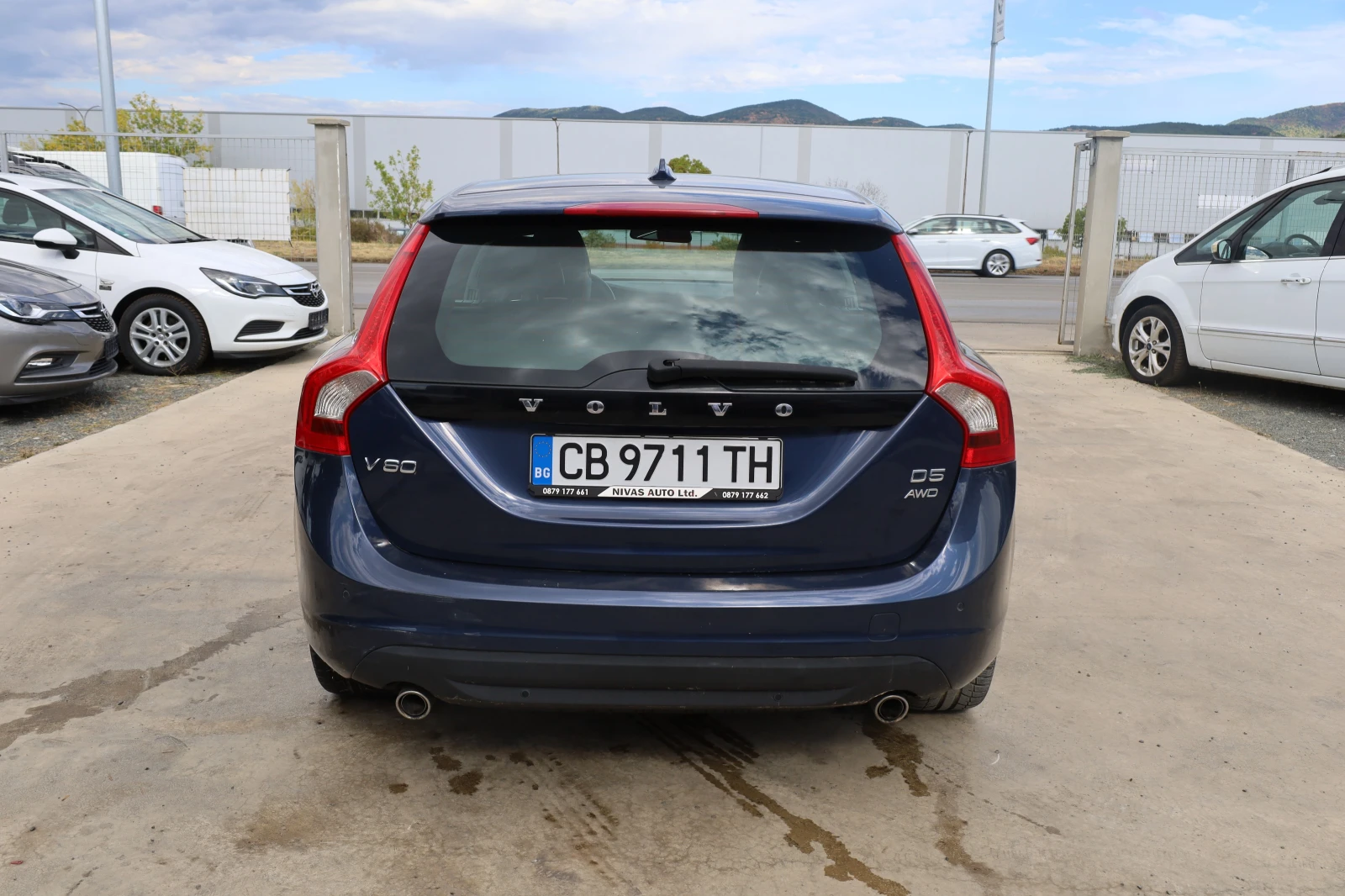 Volvo V60, снимка 6 - Автомобили и джипове - 55975378