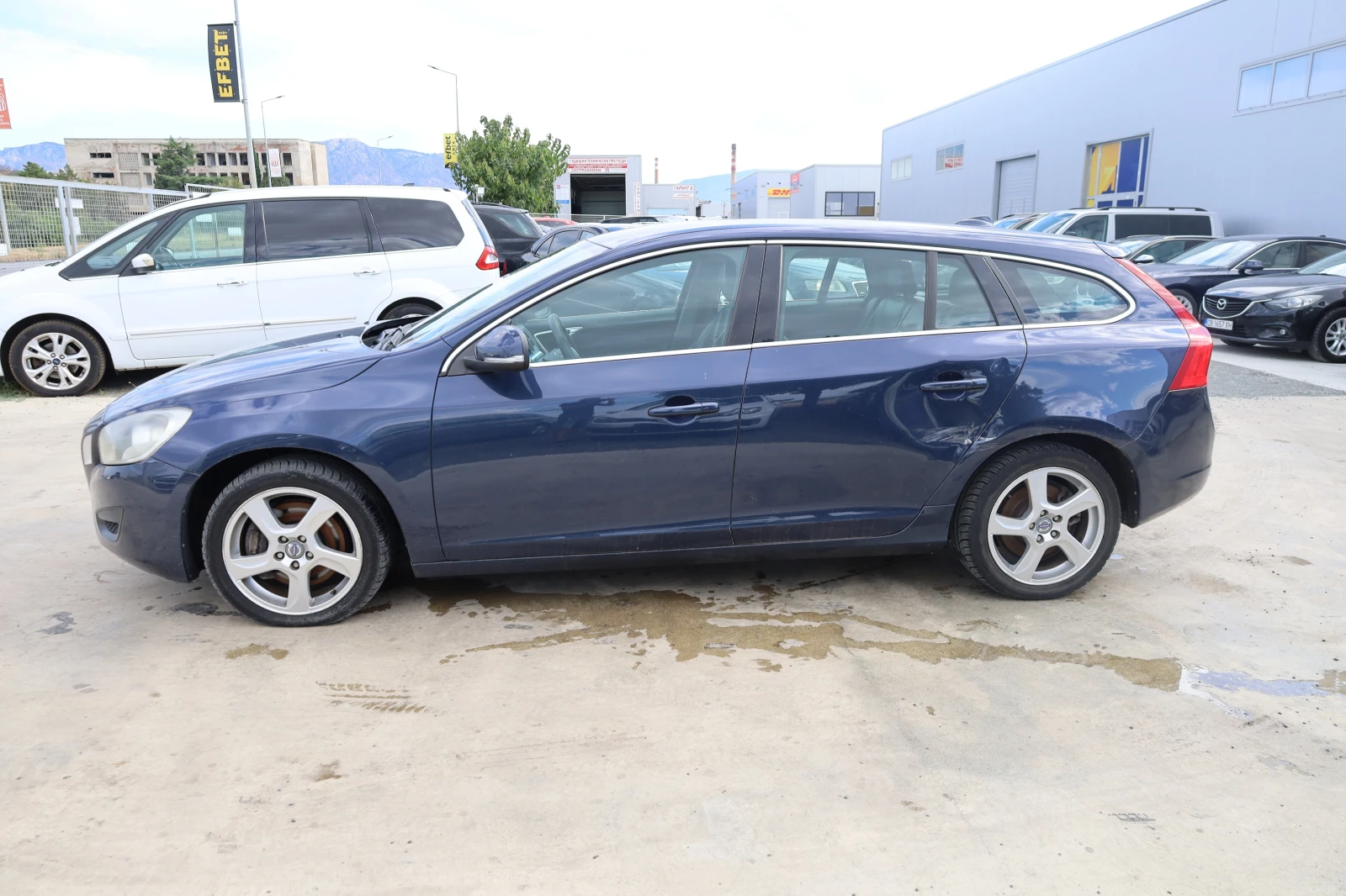 Volvo V60, снимка 5 - Автомобили и джипове - 55975378