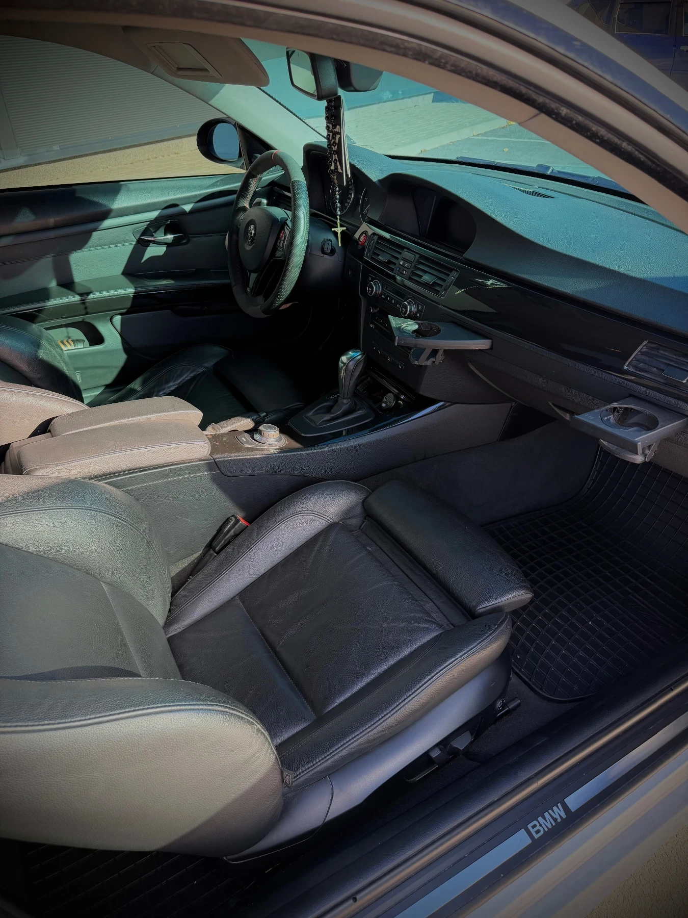 BMW 330, снимка 10 - Автомобили и джипове - 56568346