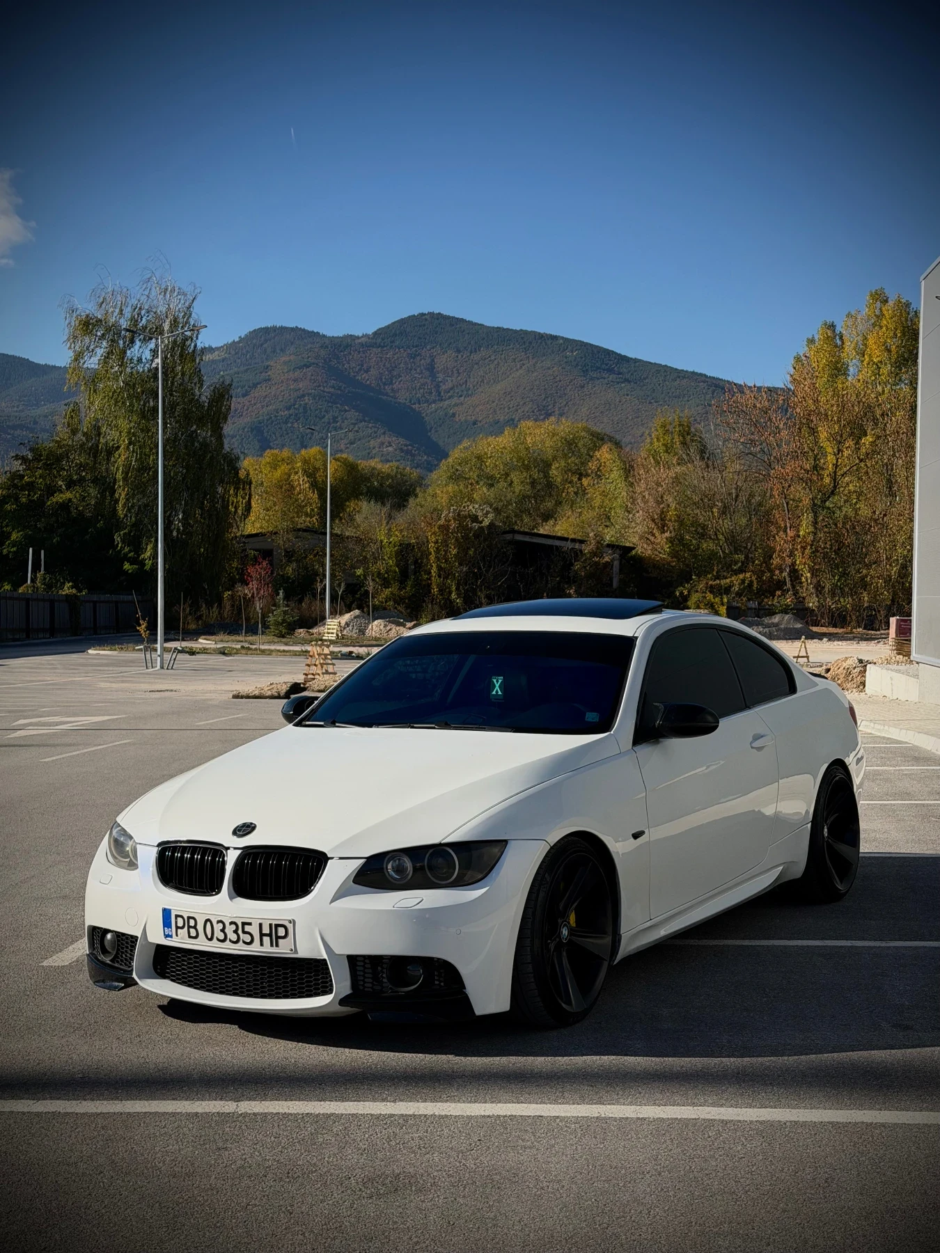BMW 330, снимка 4 - Автомобили и джипове - 56568346
