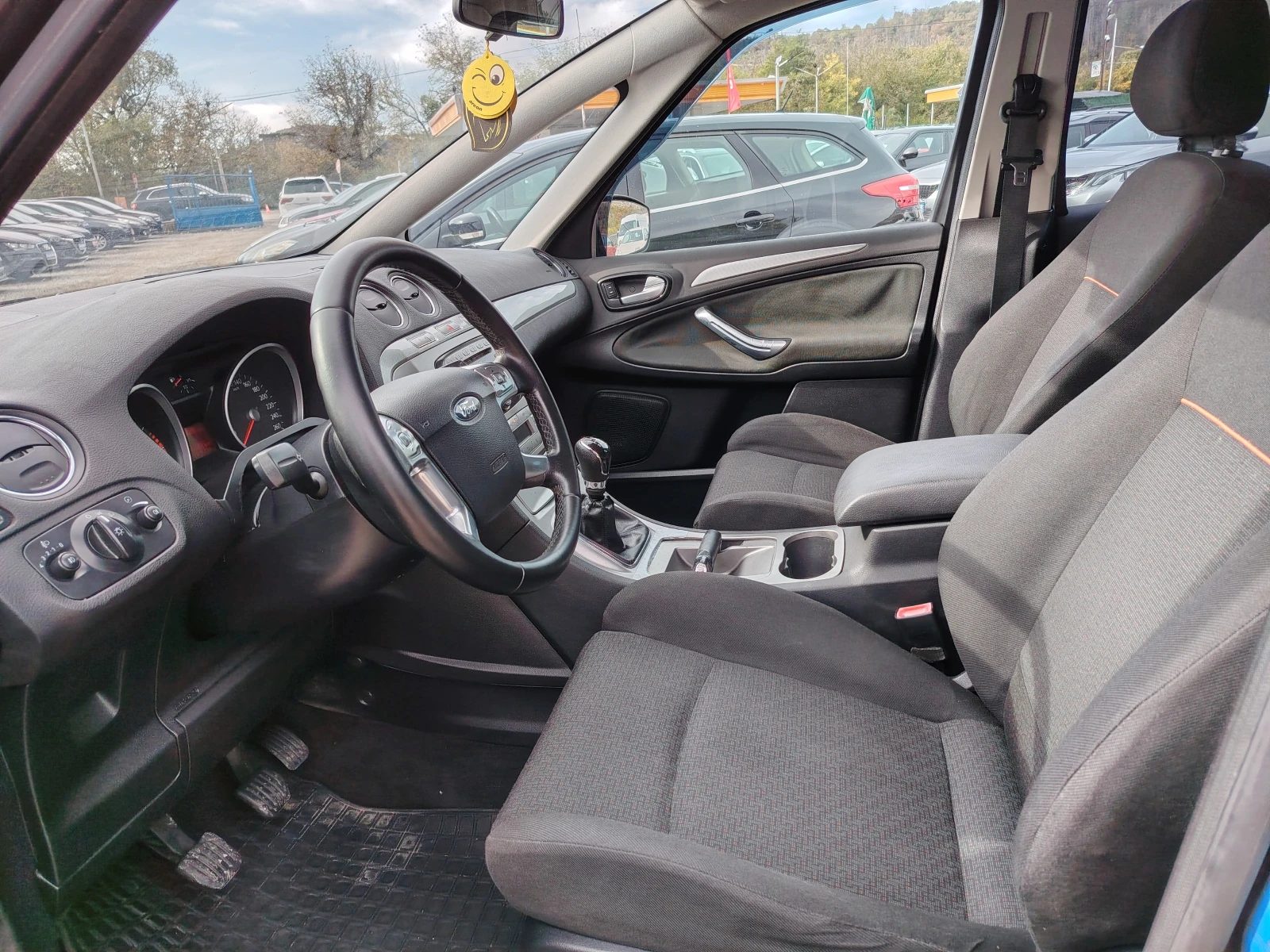 Ford S-Max 2.0 i, снимка 9 - Автомобили и джипове - 56596897