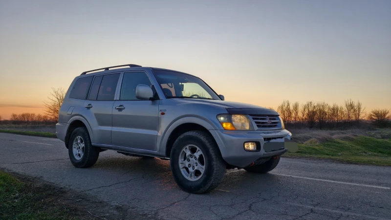 Mitsubishi Pajero 2.5 TDI-116 k.s., снимка 1 - Автомобили и джипове - 49352593