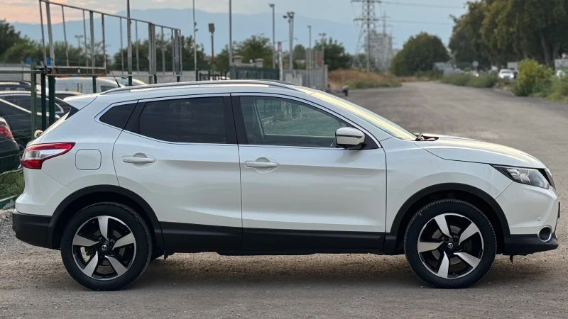 Nissan Qashqai 1.5Dci= Keyless Go= 360* Камера= Панорама= Нави= , снимка 4 - Автомобили и джипове - 51941663