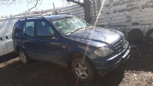 Mercedes-Benz ML 270 270 цди НА ЧАСТИ, снимка 4 - Автомобили и джипове - 47431255