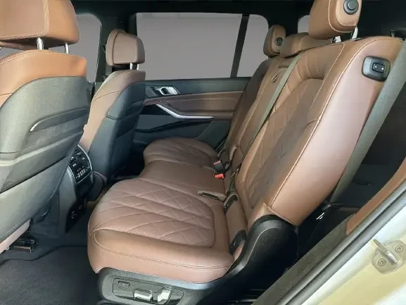 BMW X7 40d xDrive = M-Sport = Shadow Line Гаранция, снимка 13 - Автомобили и джипове - 53902760