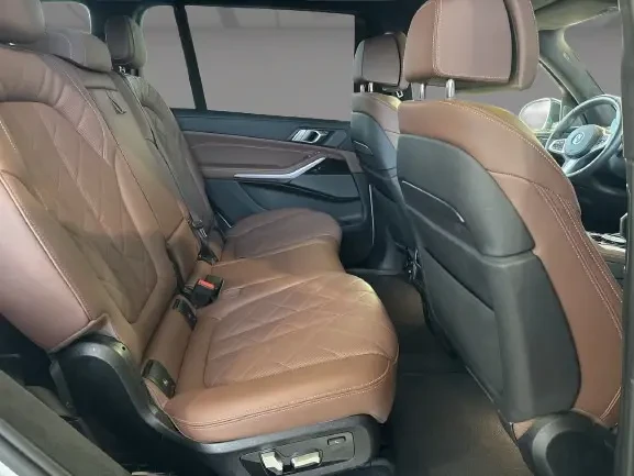 BMW X7 40d xDrive = M-Sport = Shadow Line Гаранция, снимка 12 - Автомобили и джипове - 53902760