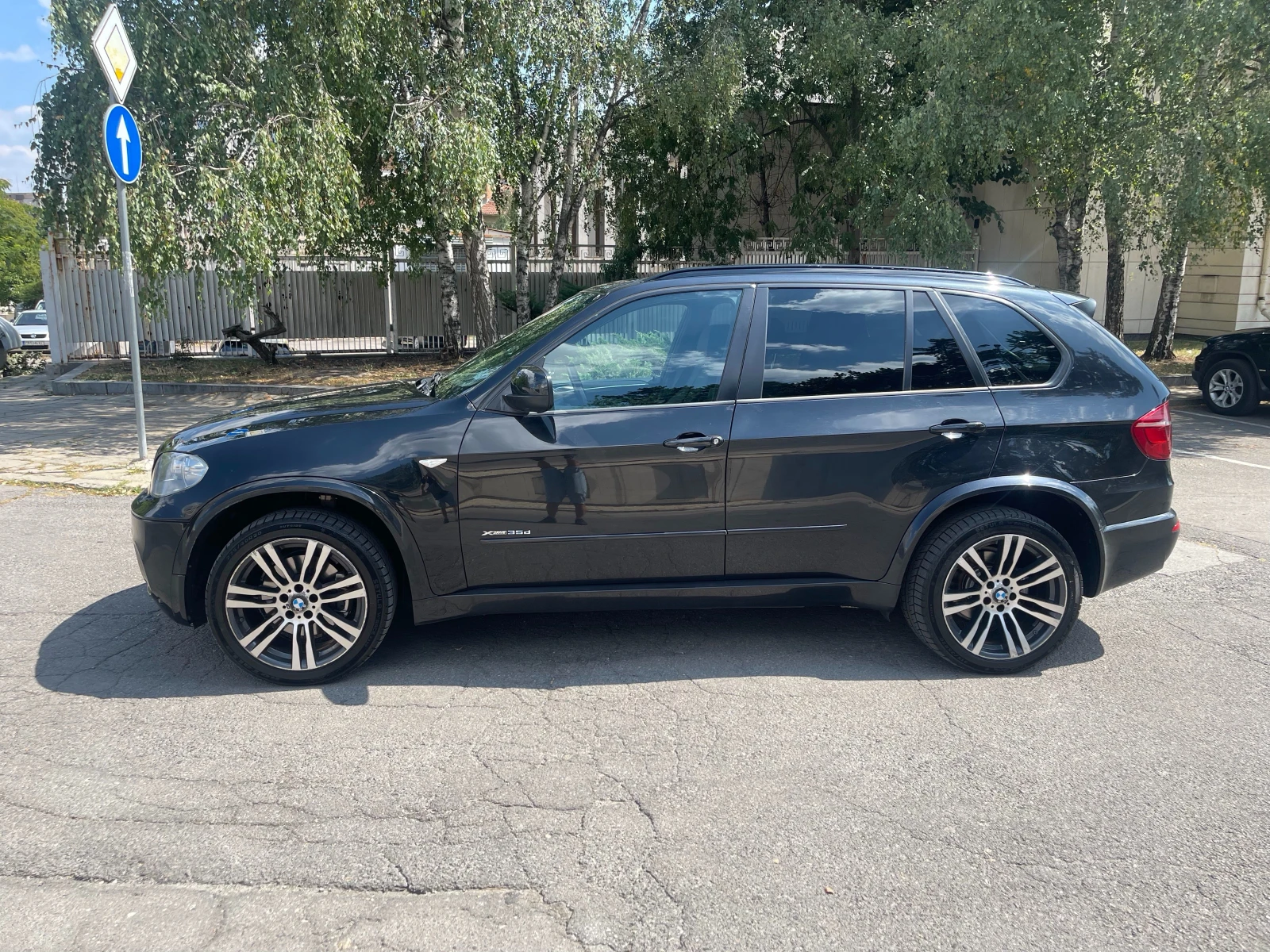 BMW X5 3.5d xDrive - изображение 2