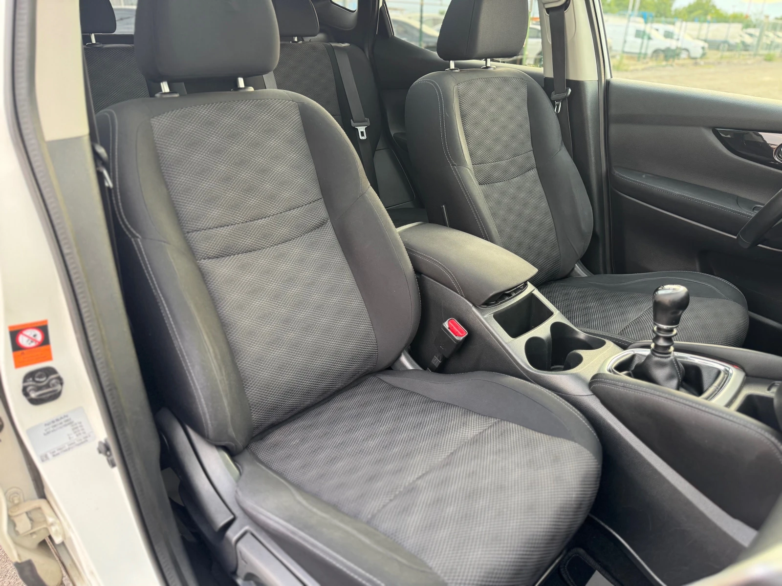 Nissan Qashqai 1.5Dci= Keyless Go= 360* = = =  | Mobile.bg   12