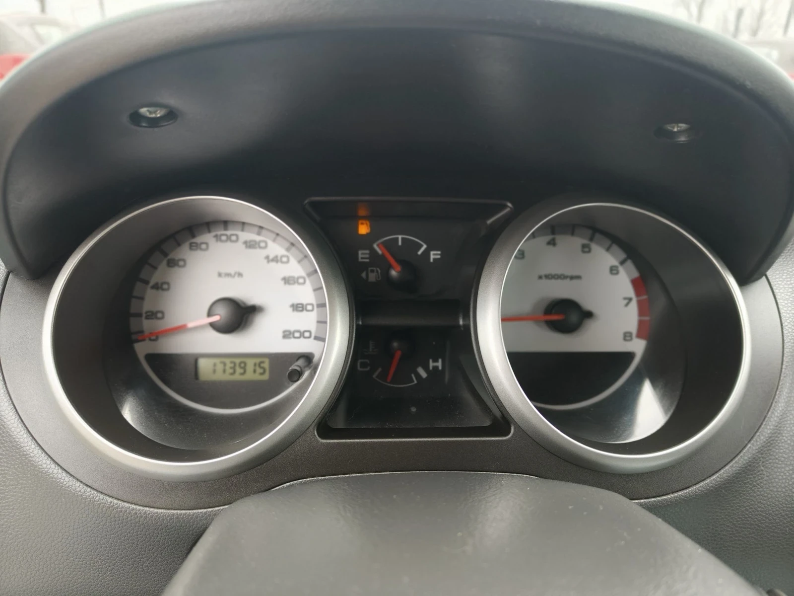 Suzuki Ignis 1.3i 4?4 Klima perfect , снимка 15 - Автомобили и джипове - 52336712