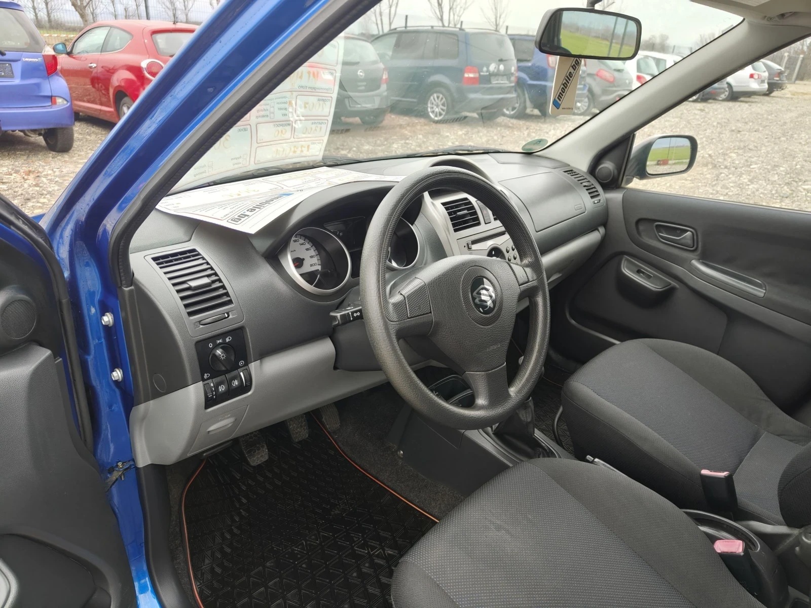 Suzuki Ignis 1.3i 4?4 Klima perfect , снимка 9 - Автомобили и джипове - 52336712