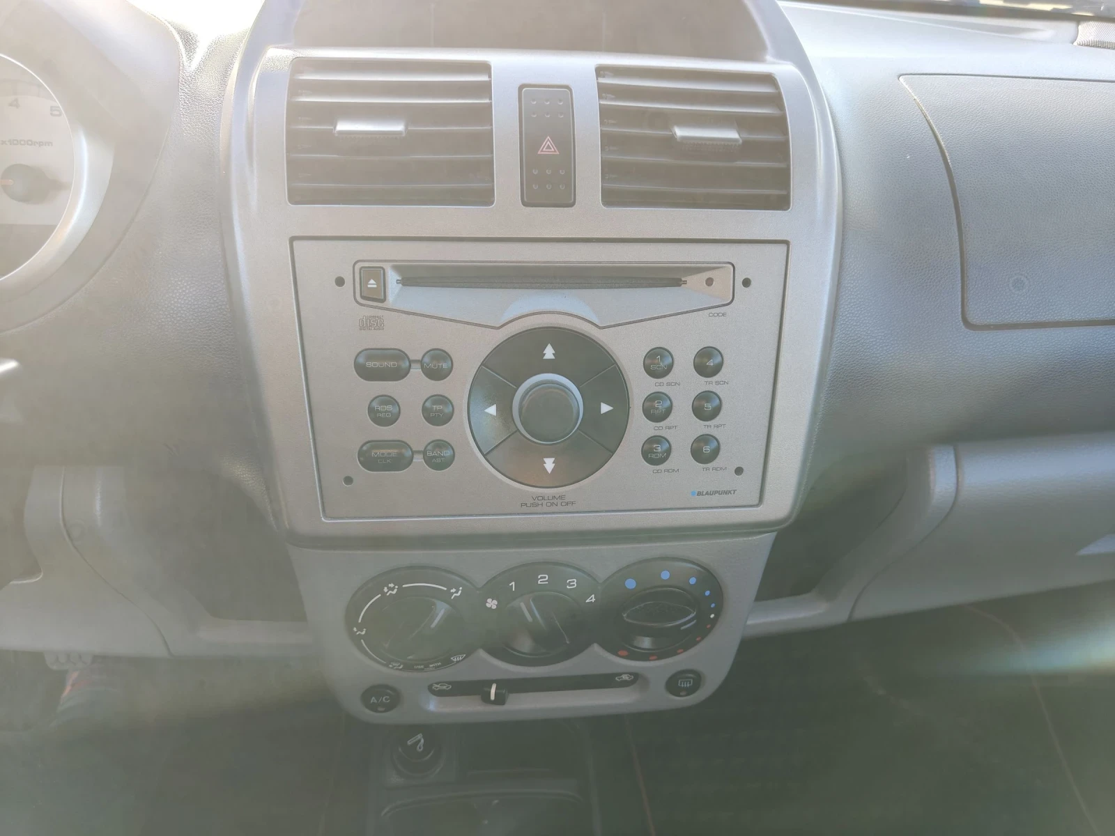 Suzuki Ignis 1.3i 4?4 Klima perfect  | Mobile.bg   15