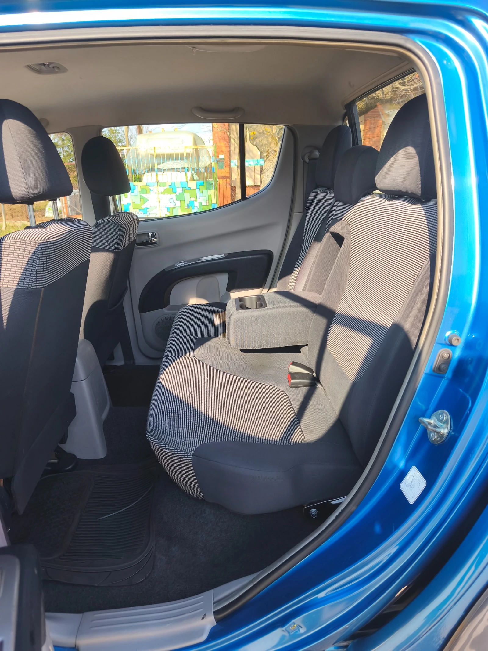 Mitsubishi L200 4x4 2.5DID Swiss, снимка 8 - Автомобили и джипове - 53868239