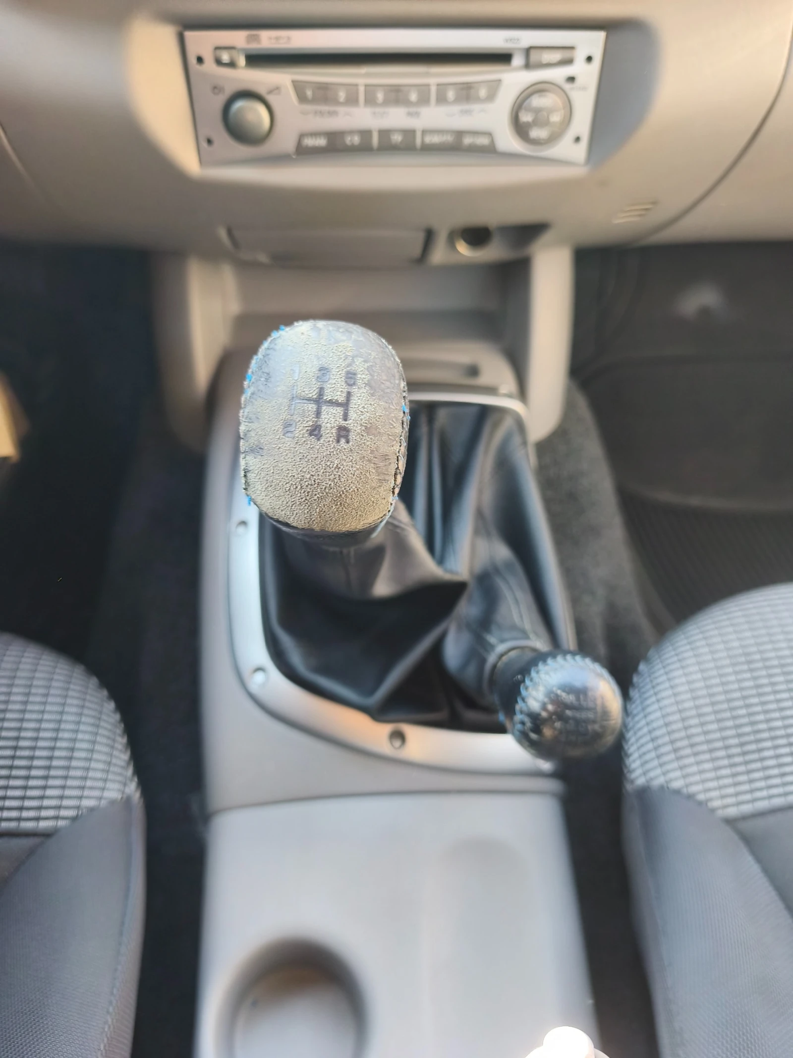 Mitsubishi L200 4x4 2.5DID Swiss, снимка 11 - Автомобили и джипове - 53868239