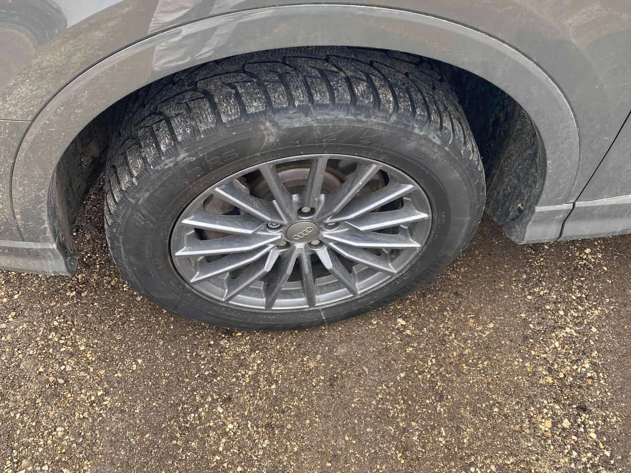 Audi Q3 /ГУМИ С ДЖАНТИ / КЛИП НА МОТОРА , снимка 7 - Автомобили и джипове - 54169185