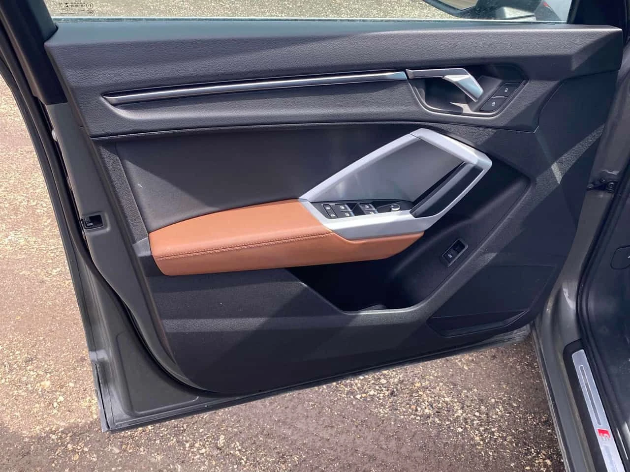 Audi Q3 /ГУМИ С ДЖАНТИ / КЛИП НА МОТОРА , снимка 11 - Автомобили и джипове - 54169185