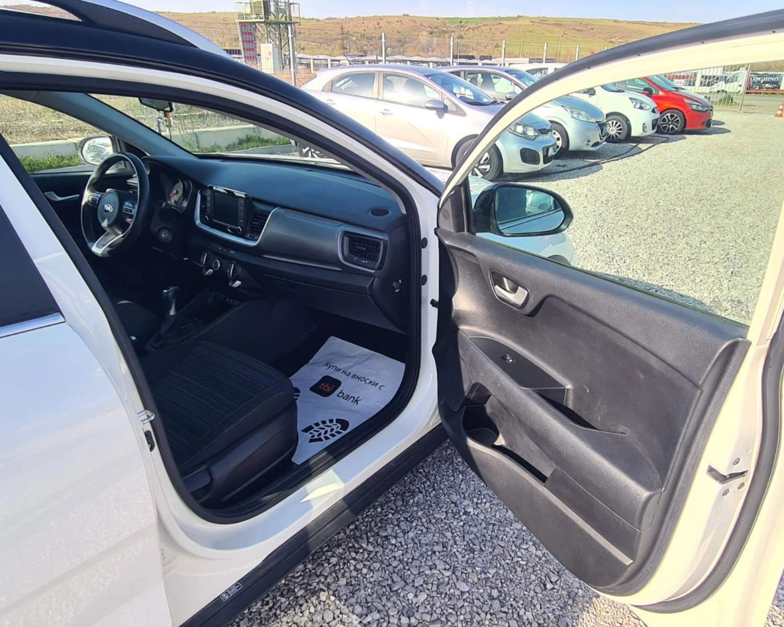 Kia Stonic 1.4i 100k.c Euro6, снимка 15 - Автомобили и джипове - 54263547