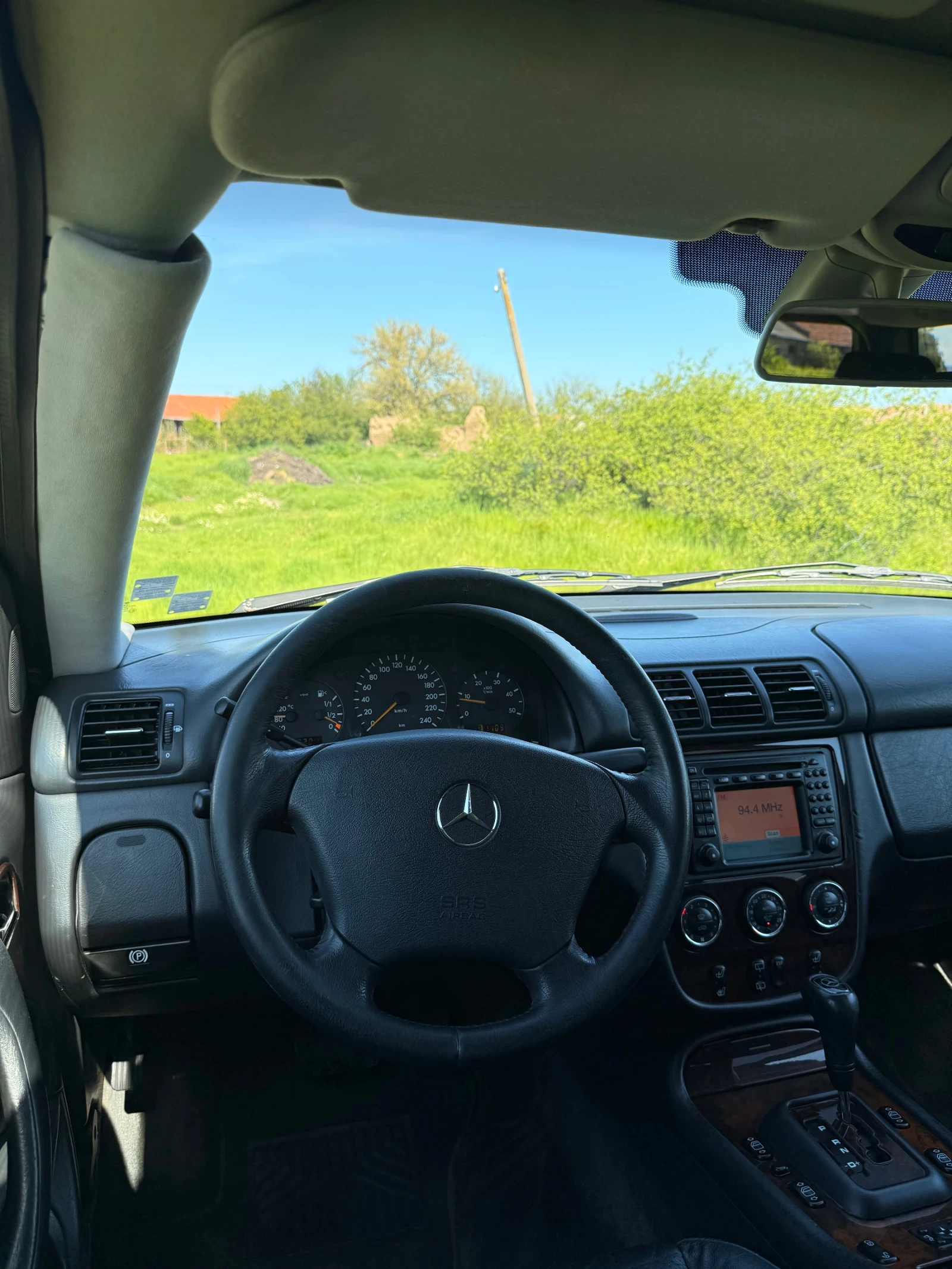 Mercedes-Benz ML 270, снимка 12 - Автомобили и джипове - 54511841