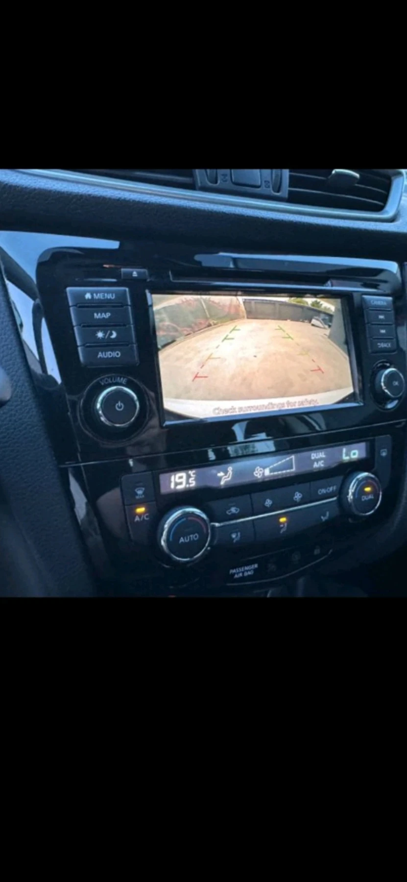 Nissan Qashqai, снимка 9 - Автомобили и джипове - 54744492