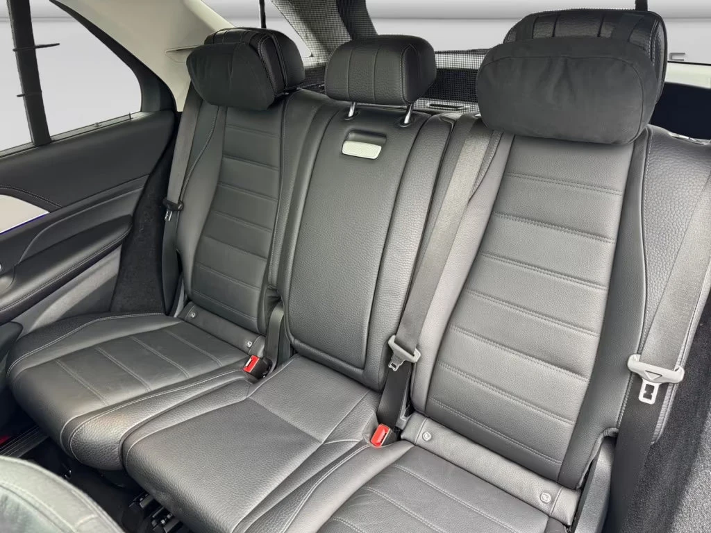 Mercedes-Benz GLE 350 de/4MATIC/333HP/EXCLUSIVE/360/PANO/DISTR/LED/349q, снимка 13 - Автомобили и джипове - 54699444