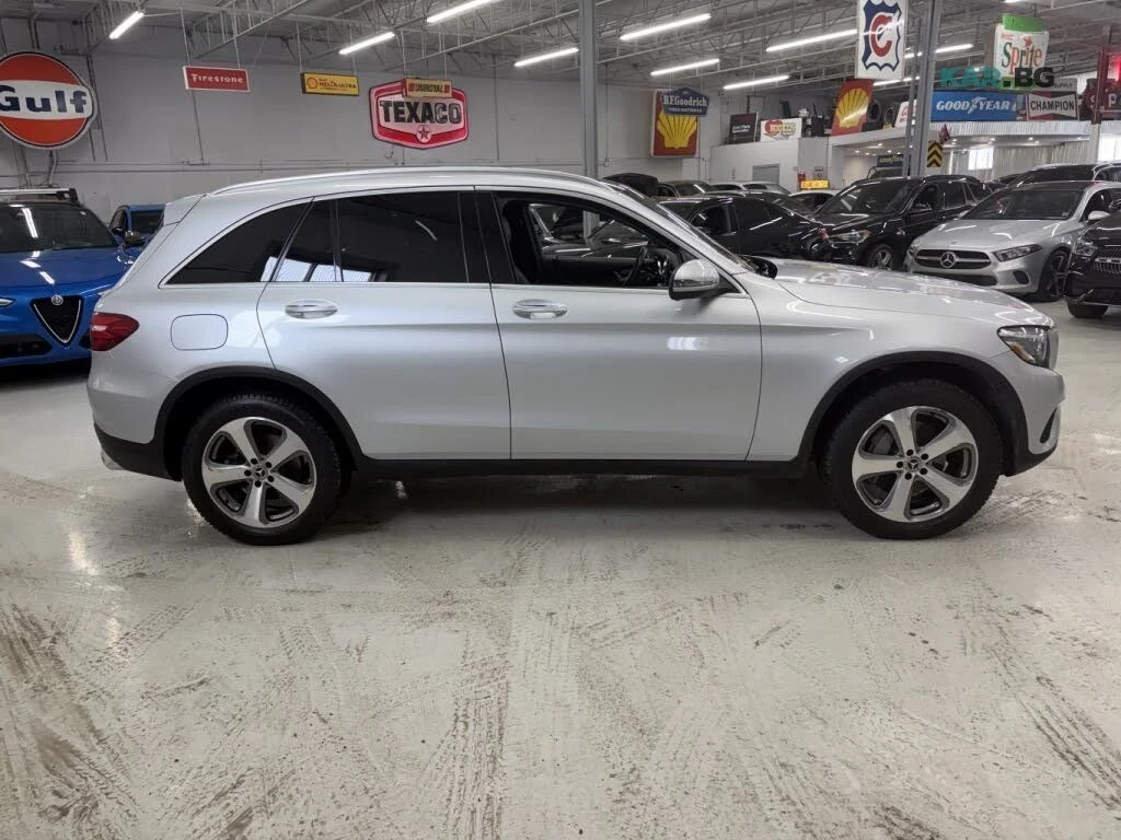 Mercedes-Benz GLC 300 Remote Start * АвтоКредит * (ЦЕНА ДО БГ), снимка 4 - Автомобили и джипове - 55052941