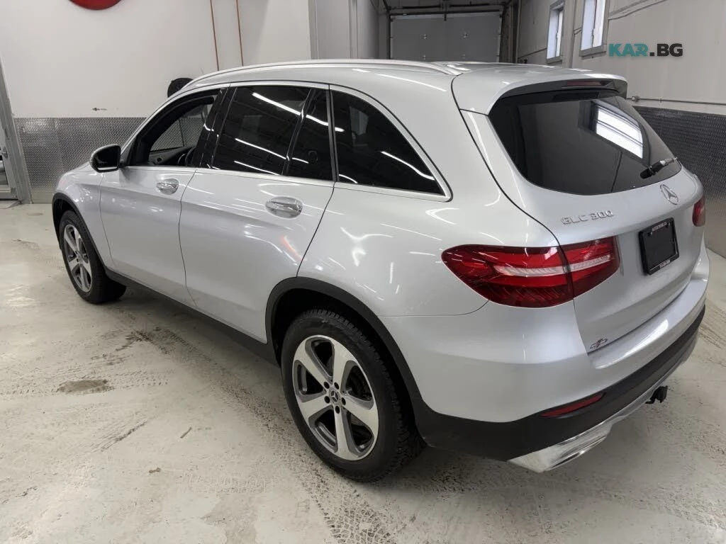 Mercedes-Benz GLC 300 Remote Start * АвтоКредит * (ЦЕНА ДО БГ), снимка 3 - Автомобили и джипове - 55052941