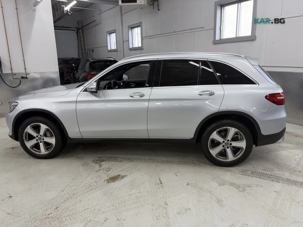 Mercedes-Benz GLC 300 Remote Start * АвтоКредит * (ЦЕНА ДО БГ), снимка 2 - Автомобили и джипове - 55052941