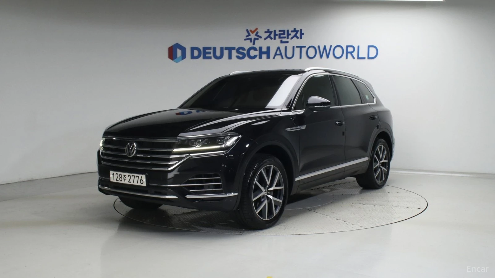 VW Touareg 3.0TDI* PRESTIGE* ПОДГРЕВ* ОБДУХВАНЕ* ПАНО* HUD* 