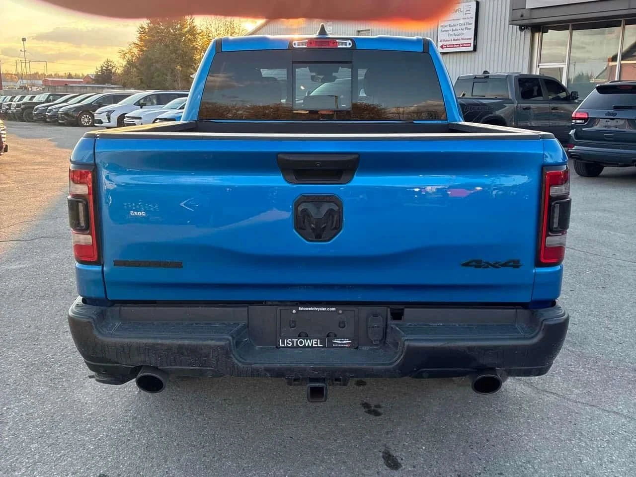 Dodge RAM 1500, снимка 4 - Автомобили и джипове - 56686544