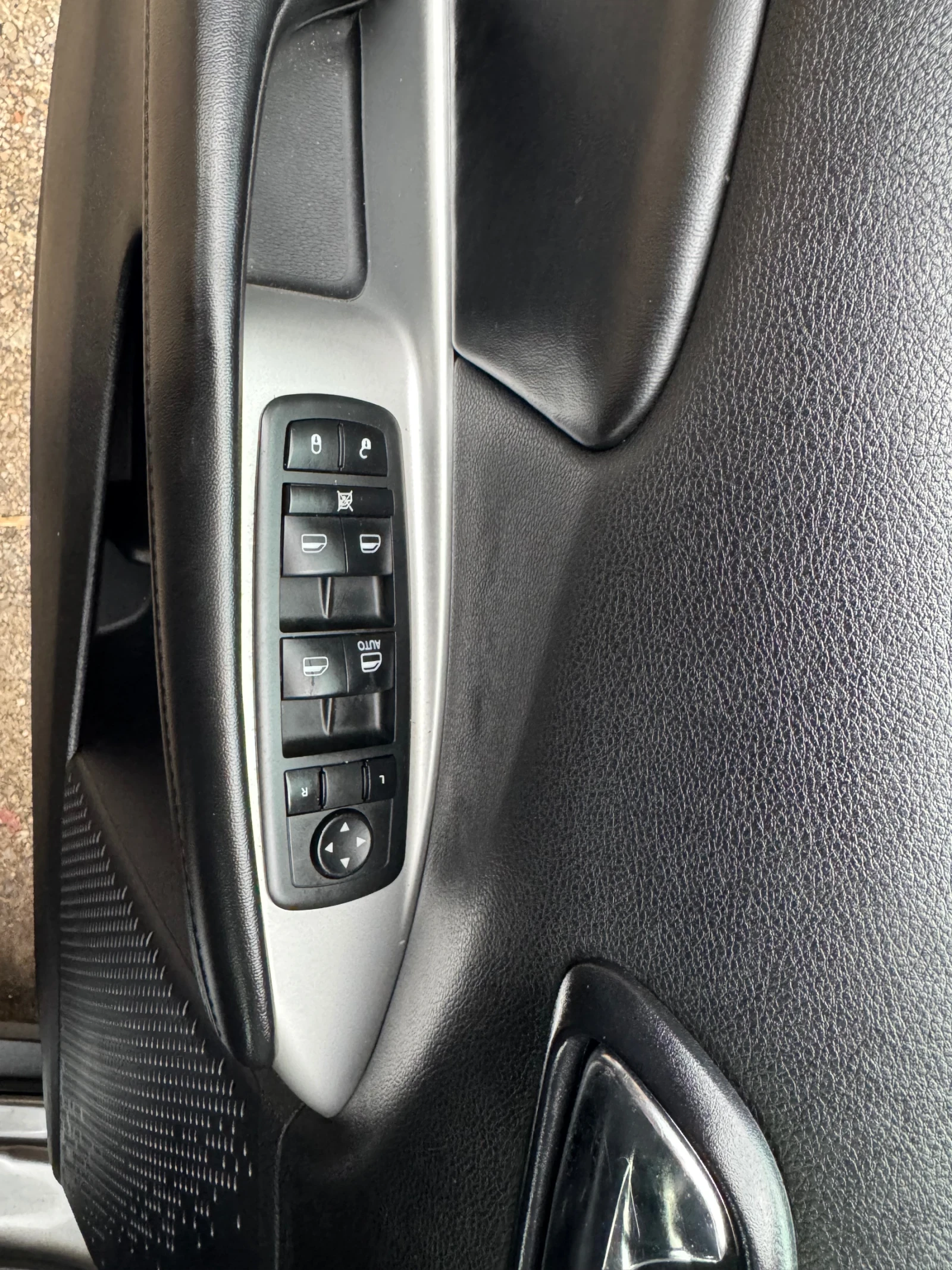 Fiat Freemont 2.0 -D., снимка 10 - Автомобили и джипове - 56713072