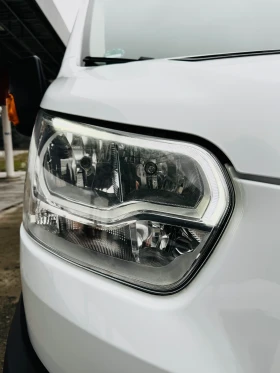 Ford Transit 2.0 TDCI MAXI база L4H3, Клима, EURO 6, LED фарове, снимка 3