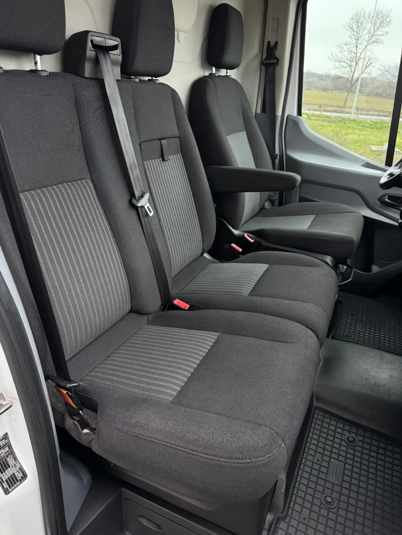 Ford Transit 2.0 TDCI MAXI база L4H3, Клима, EURO 6, LED фарове, снимка 13 - Бусове и автобуси - 53387564