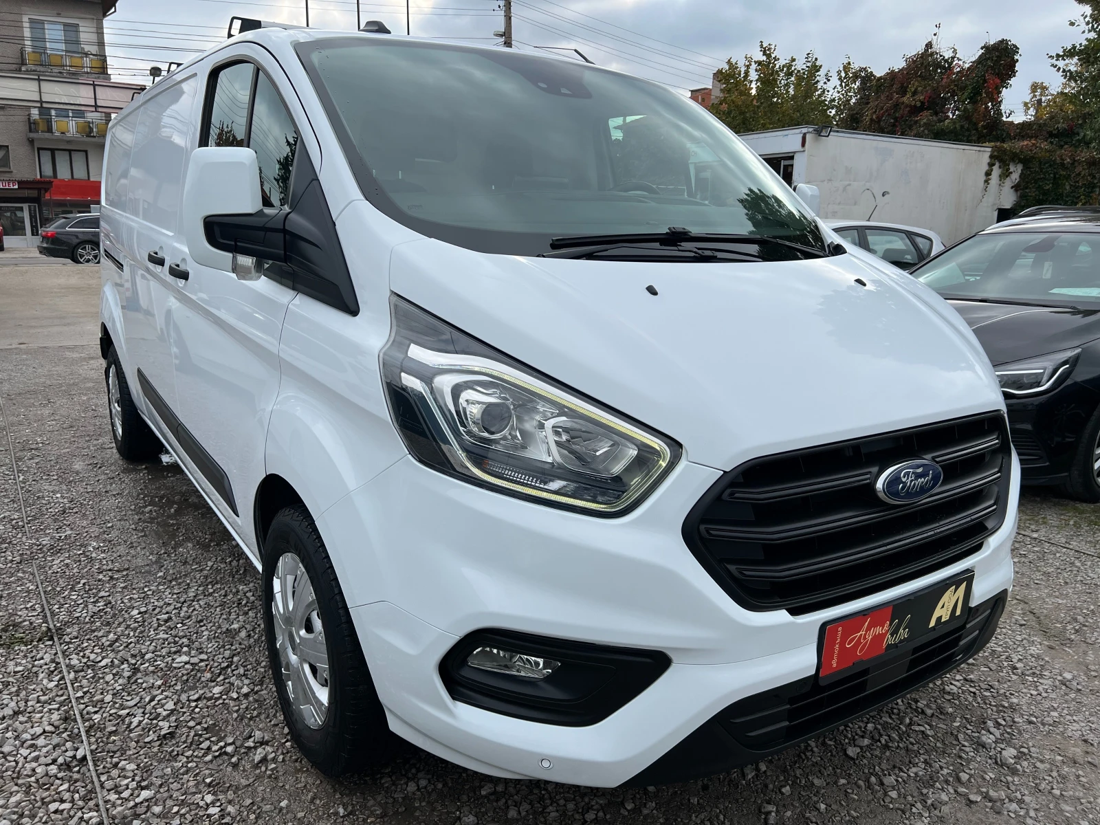 Ford Transit Custom 2.0TDCi ДЪЛГА БАЗА/ДВЕ СТРAНИЧНИ ВРАТИ/НАВИ/LED/ - изображение 6
