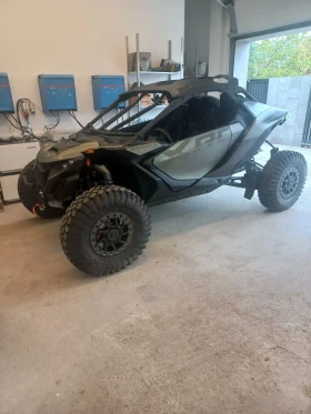 ����� �� �������� �� Can-Am Maverick R XRC DCT