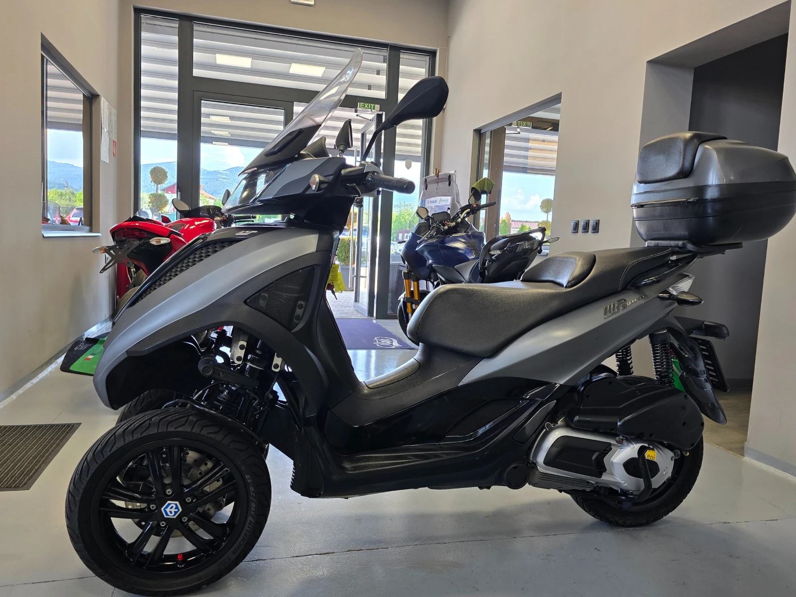 Piaggio Mp3 300ie, ABS, LT, 2016г., снимка 5 - Мотоциклети и мототехника - 55199404