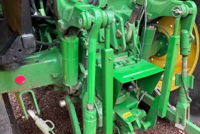 Трактор John Deere 5720, снимка 11