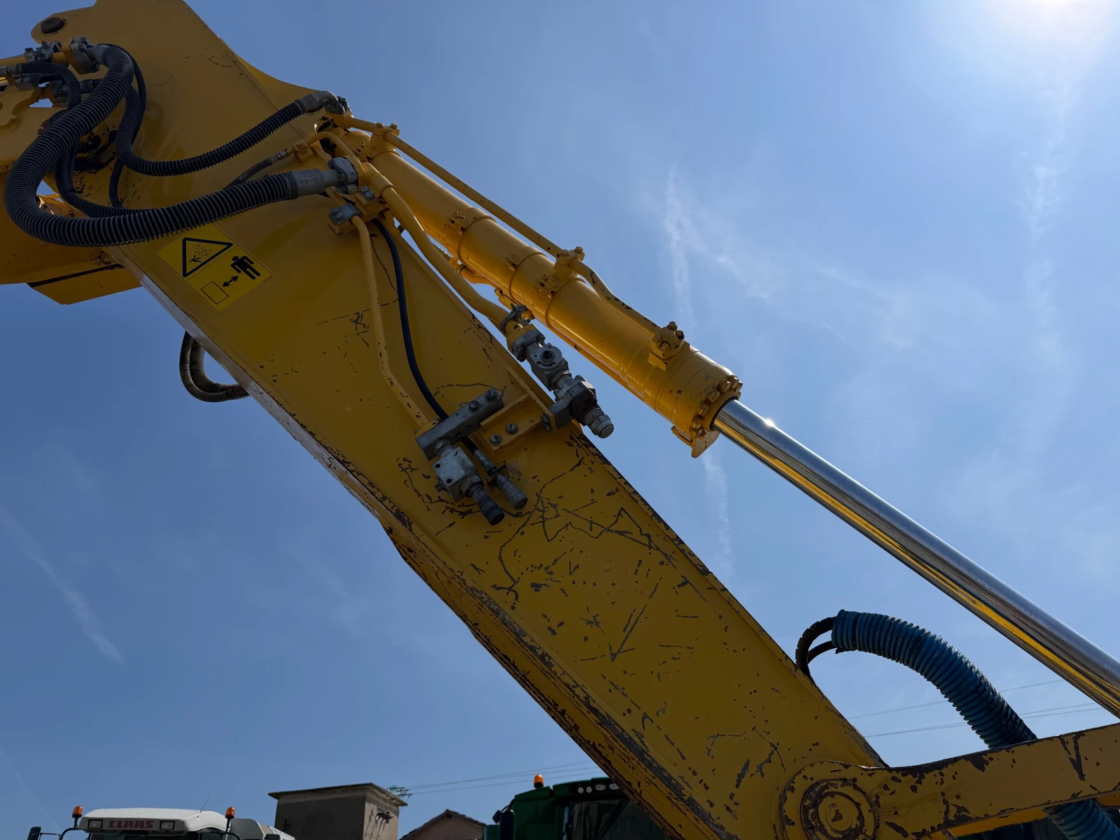 Багер Komatsu PC 210 LCi-11 + GPS ЛИЗИНГ, снимка 10 - Индустриална техника - 53732765